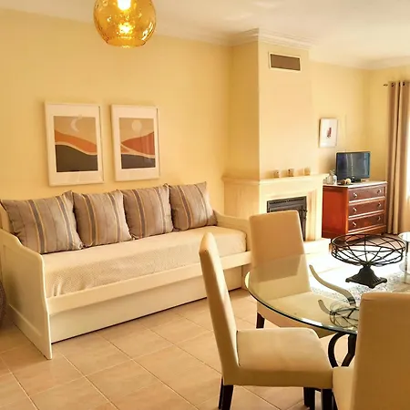 Palmeiras - T1 Com Piscina Baleal