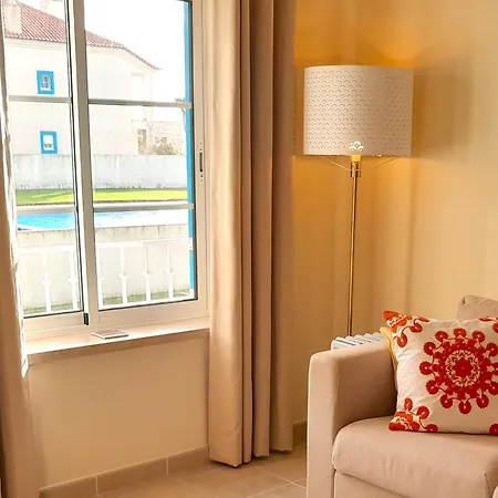 Apartment Palmeiras - T1 Com Piscina