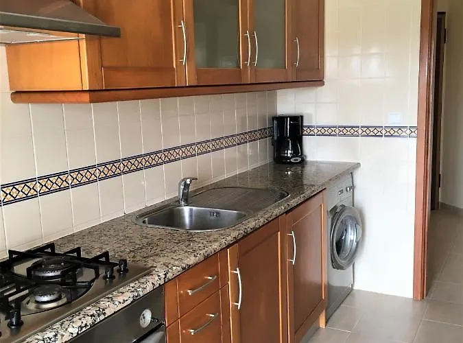 Palmeiras - T1 Com Piscina *