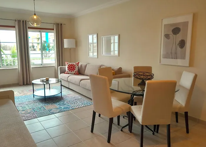 Apartment Palmeiras - T1 Com Piscina